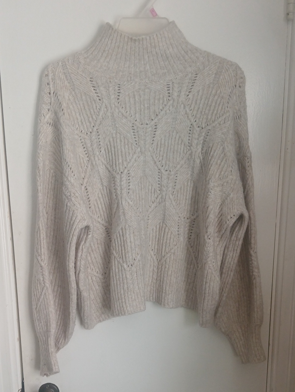Lush Cream Cable Knit Turtleneck Size Large
